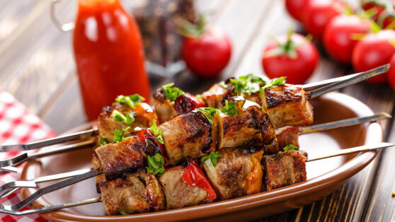    Рецепт сочного шашлыка из свинины в томатном соке Мария Демушина