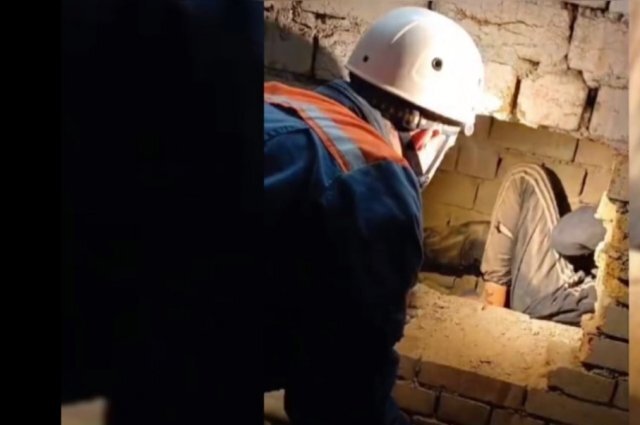    Как спасли девушку из Сочи, замурованную на трое суток между стенами дома?