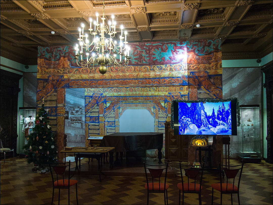 Первой целью нашего третьего дня питерских новогодних каникул был визит в Музей-институт семьи Рерихов на Васильевском острове.