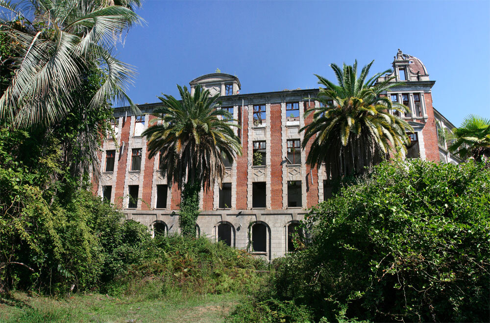 Гульрипш. Гульрипш. Санаторий князя смецкого в абхазии. Гульрипш. Дворец князя смецкого.