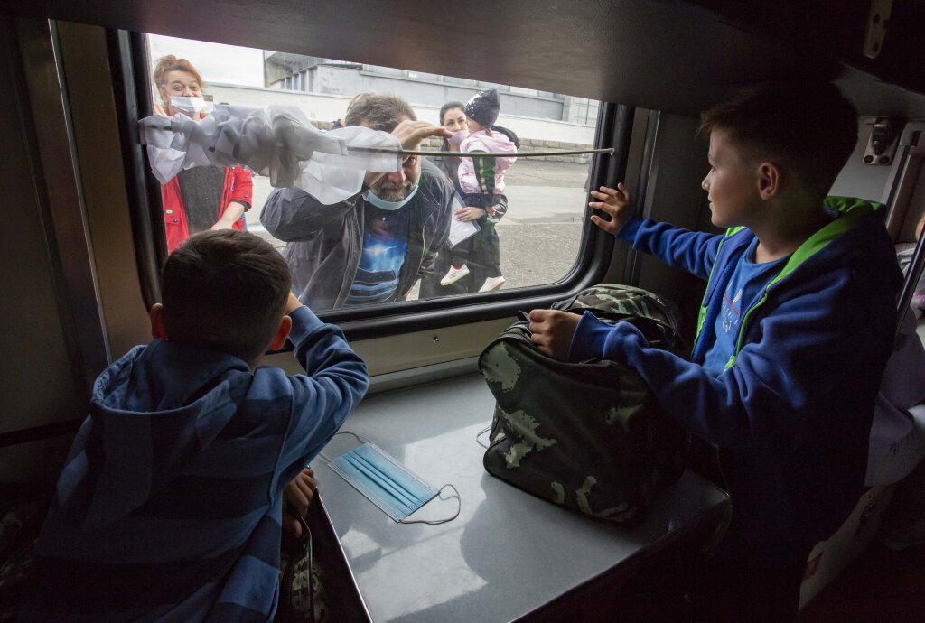    В Сургуте прием заявок на путевки в летние лагеря стартует 1 марта