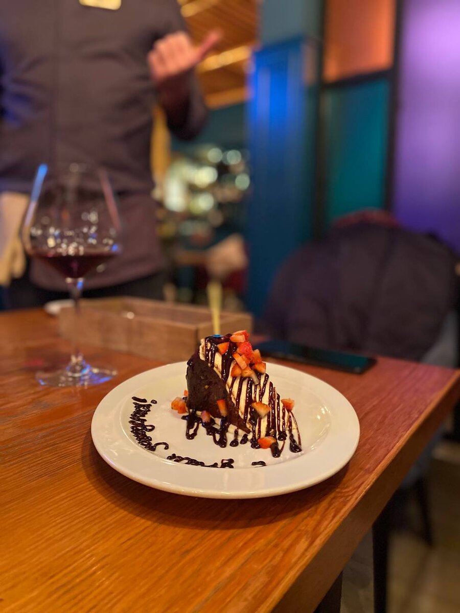 Башня меркурий ресторан море мясо. Башня меркурий ресторан море мясо. Башня меркурий ресторан море мясо. Море мясо ресторан. Моремясо сити ресторан.