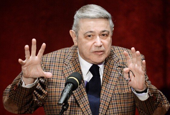    Евгений Петросян