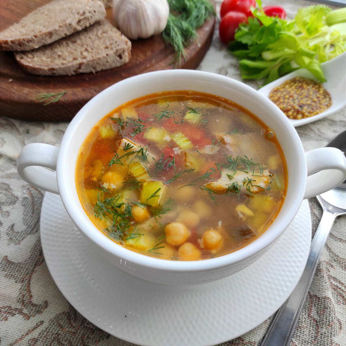 Турецкий суп с нутом. Нут с мясом. Шурпа с нутом. Нут с карри. Супы с нутом рецепты с фото.