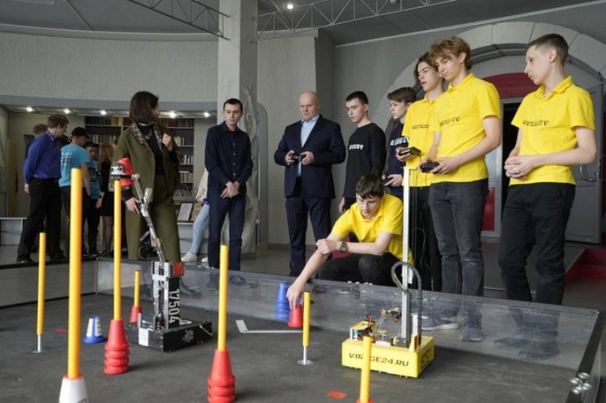    На Национальный чемпионат по робототехнике в Красноярск приедут 500 команд