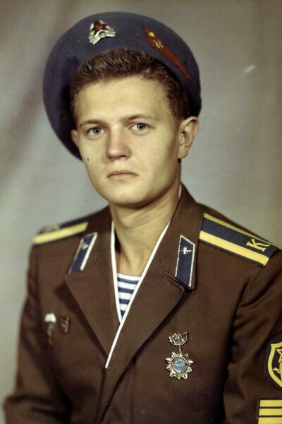 Лейтенант Вячеслав Токарев. Фотографии с интернет-страницы С. Степичева „Рассказы о границе“