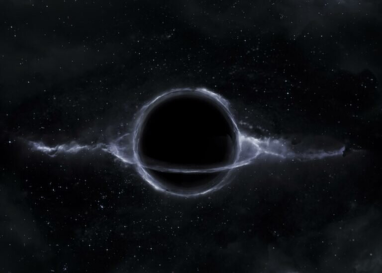  Международная группа астрофизиков сделала сенсационное открытие: в созвездии Живописца обнаружена самая яркая (в плане испускаемого излучения) и быстрорастущая сверхмассивная черная дыра из всех...