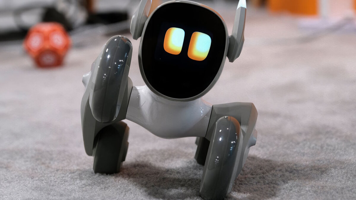 Tesla optimus. роботов остальные. робот с искусственным интеллектом. маленькие роботы игрушки. разные роботы.