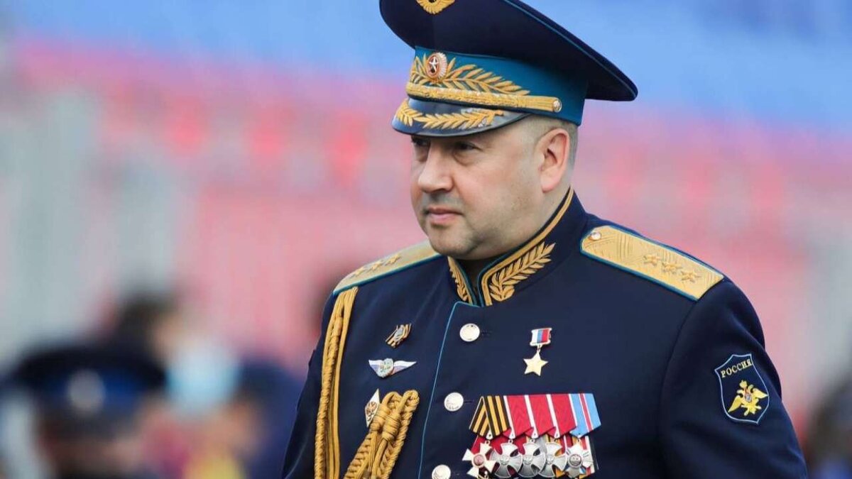    Путин исключил генерала Суровикина из наблюдательного совета «Роскосмоса»