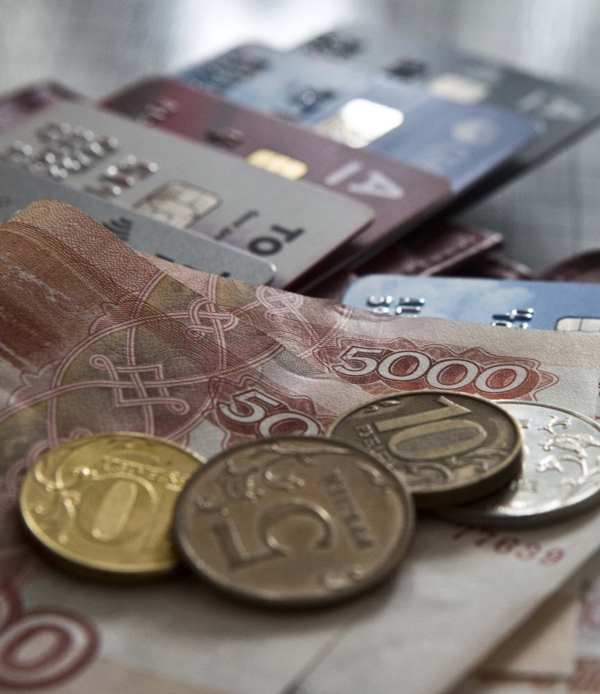    Госдума приняла закон о праве россиян запрещать себе брать кредиты