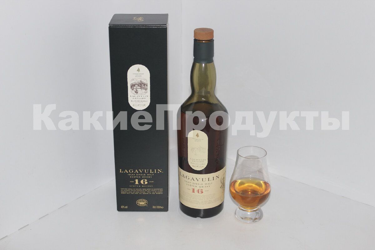 Виски Lagavulin 16. Фото нашей редакции.