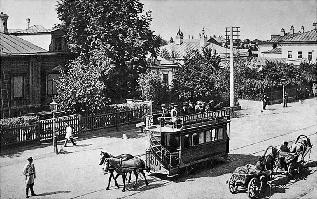 Пример конной тяги.