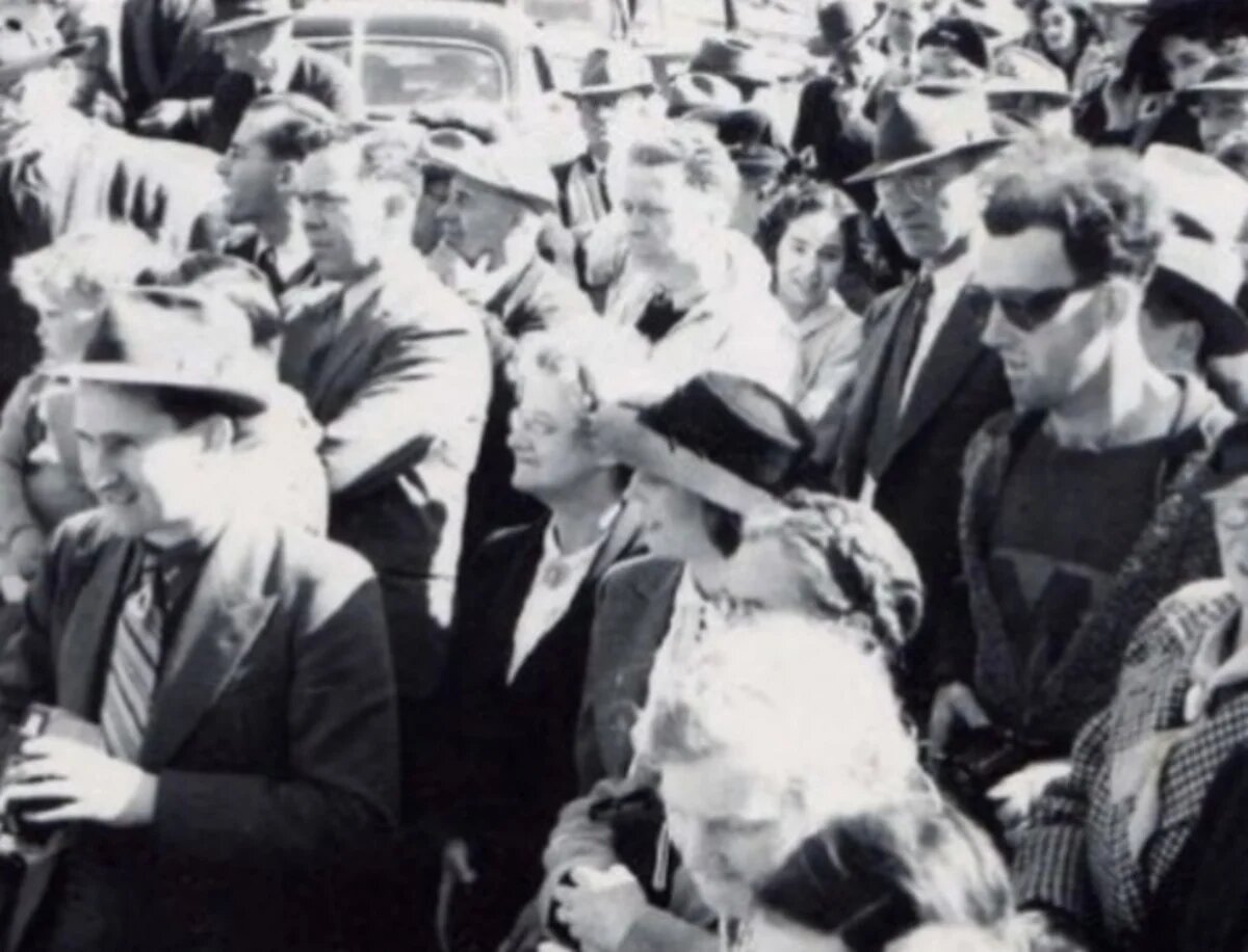 Комедии про путешествия во времени. Фантастическая комедия о путешествии во времени. Комедии про путешествия во времени. Путешествия во времени 2009. Путешествия во времени 2009.