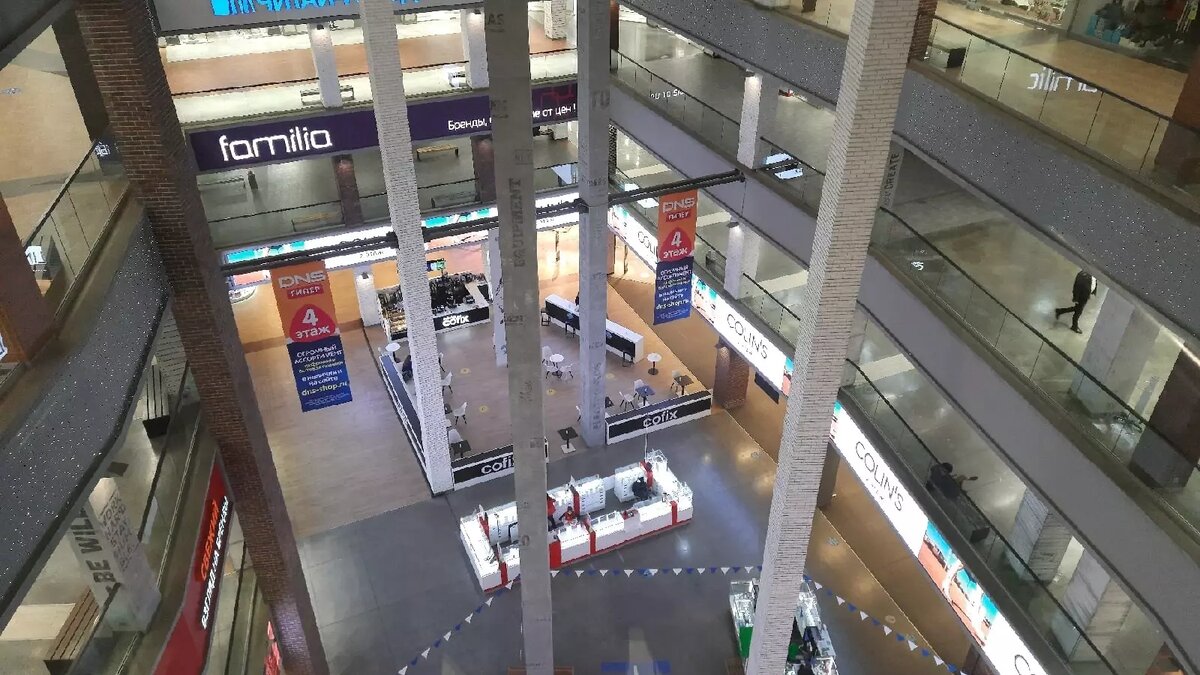     На родителей подростков, которые устроили трэш в нижегородском ТРК «Небо», составили протоколы о неисполнении обязанностей по воспитанию детей. Об этом рассказали в пресс-службе ГУ МВД России по региону.