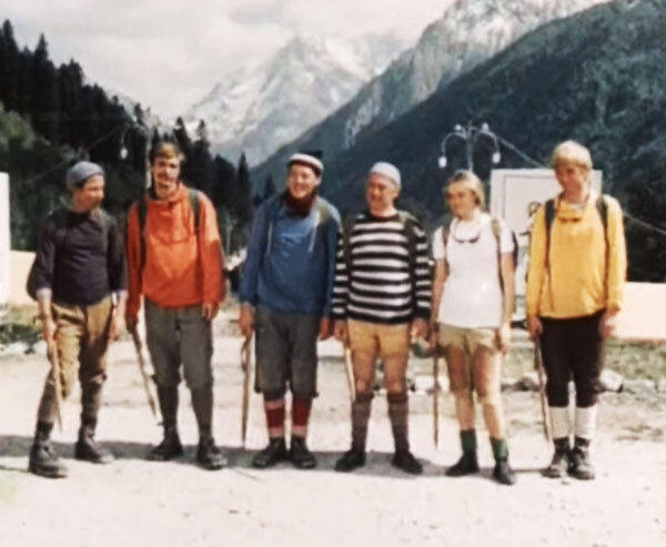 Кадр из фильма «Пока стоят горы...»