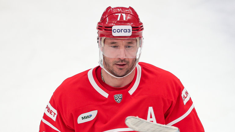 футбольный матч. телевидение и спорт. матч тв. спортивные трансляции сегодня. спортивные трансляции в спорт баре.