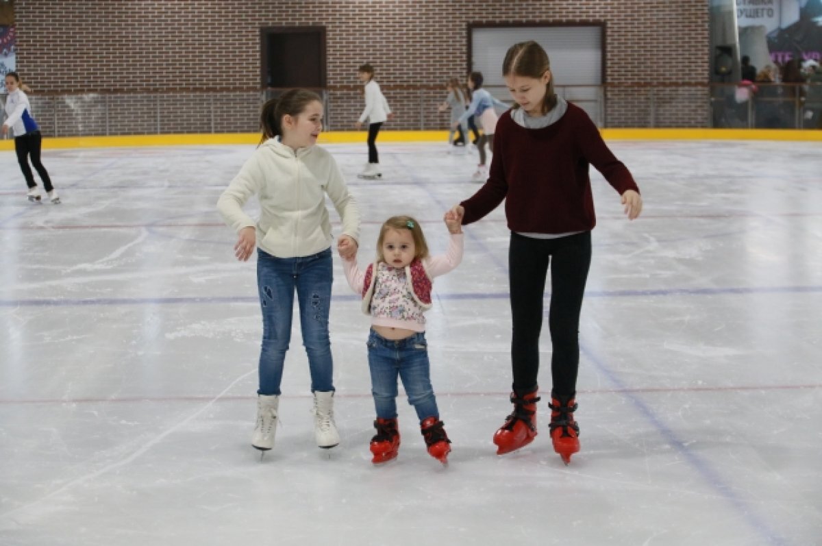    В Томске отремонтируют спортшколу хоккея и фигурного катания в 2024 году