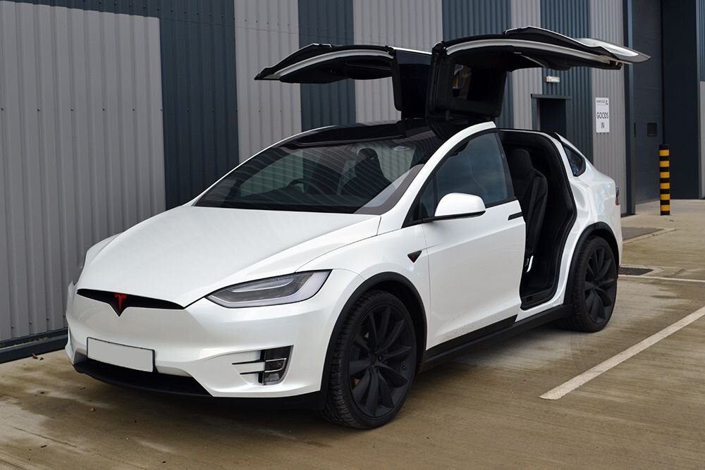 Машины Tesla model x зима