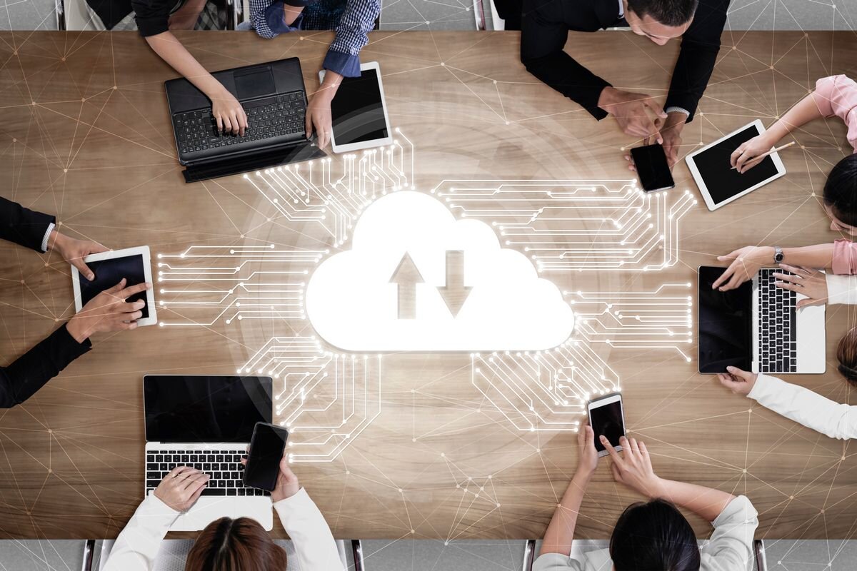 Умные технологии примеры. Смарт-технологии в образовании. Устройства интернета вещей. Технология смарт. Смарт-контрактов схема работы.