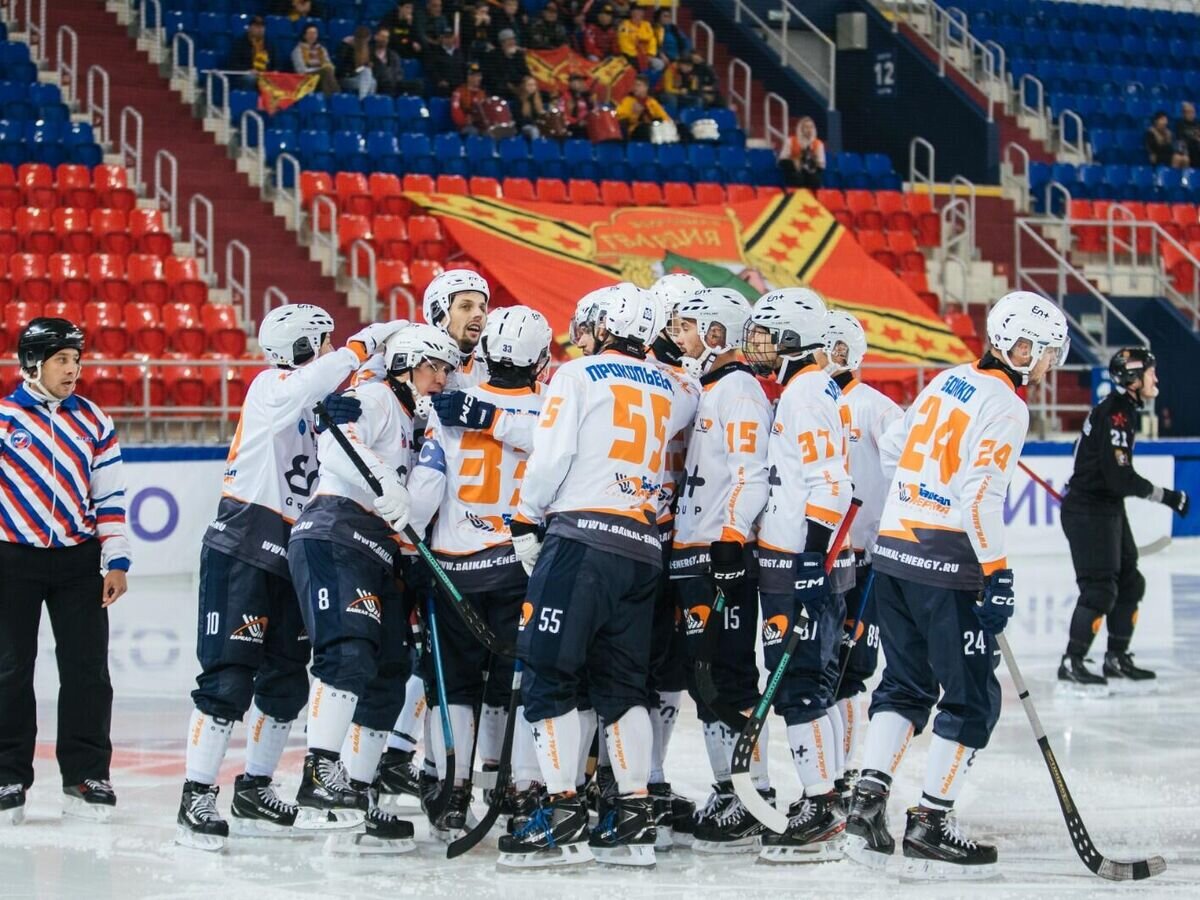    Хоккеисты "Байкал-Энергии"© Фото : Сайт клуба "Байкал-Энергия"