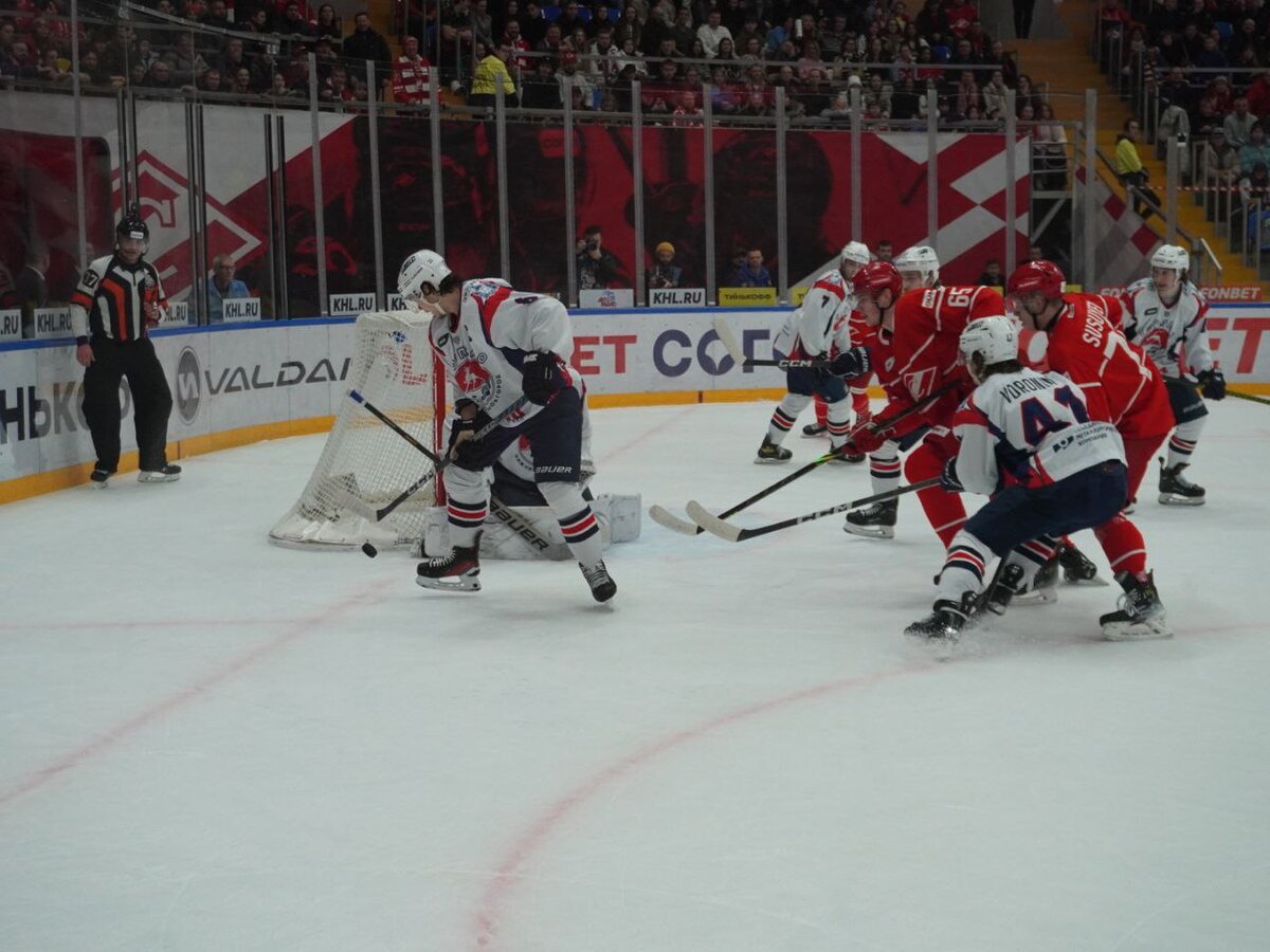 Фото: Красно-Белая Волна