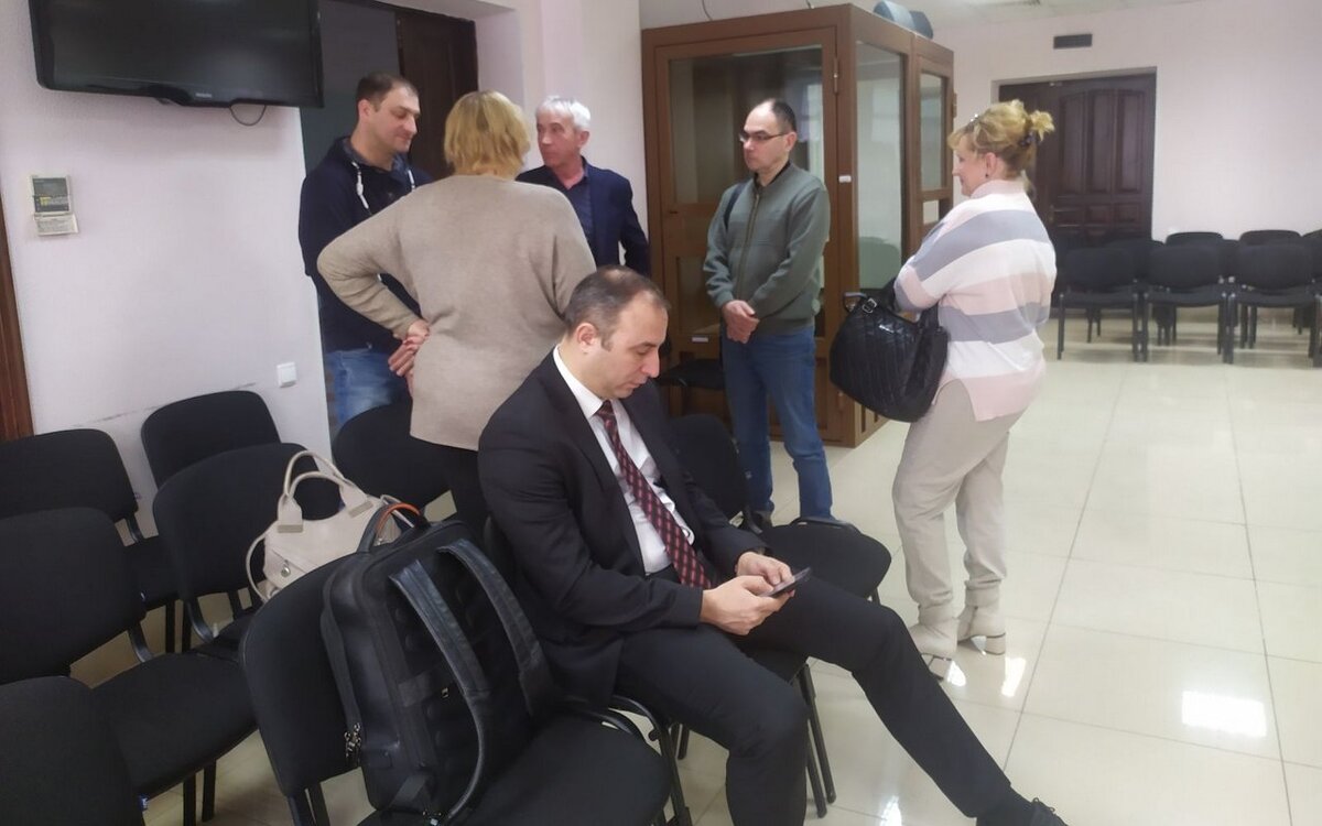    Воронежский облсуд согласился с возвращением дела о присвоении средств клиентов «Гауса» На фото потерпевшие