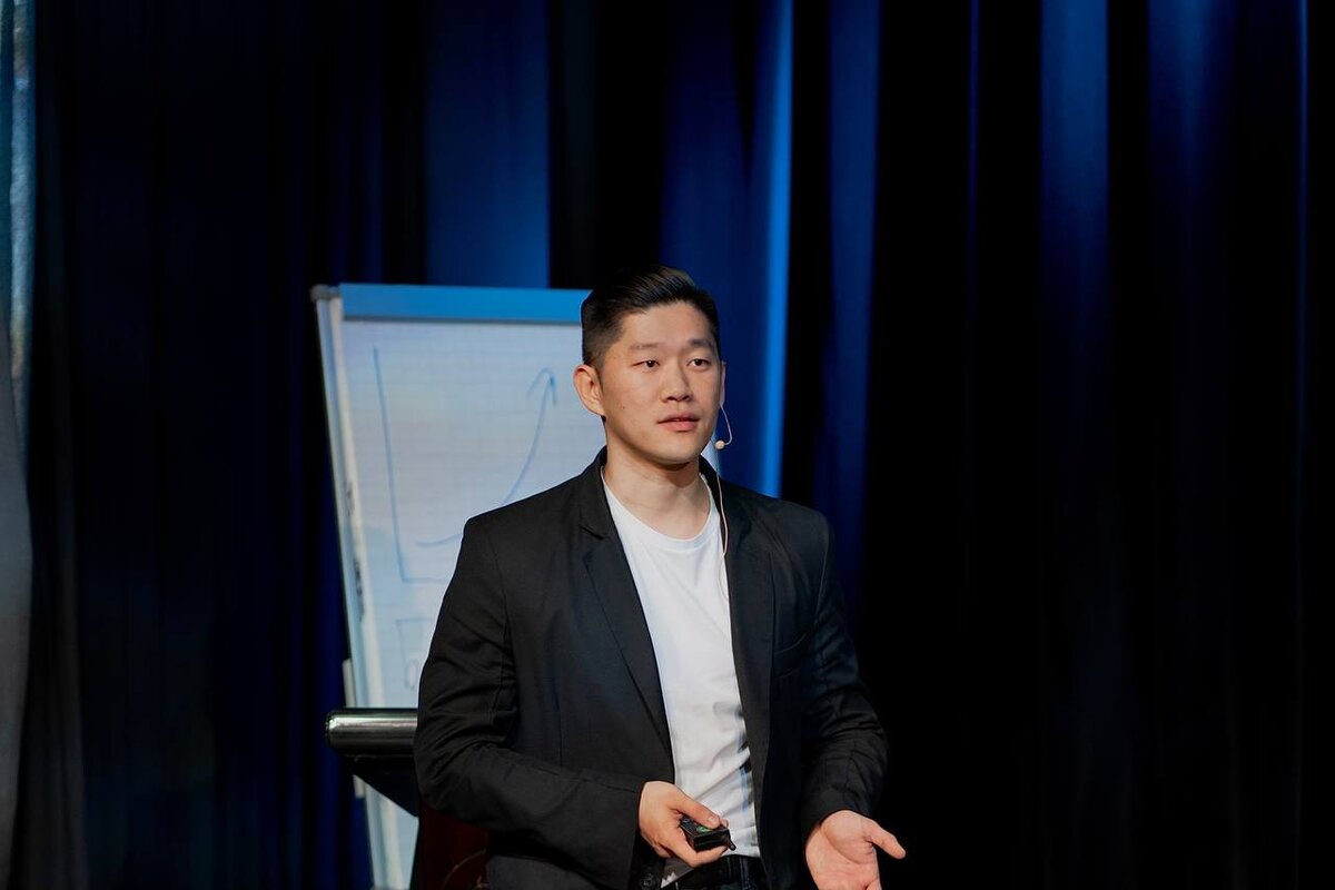 Вячеслав Мун, основатель сети бутиковых стоматологий Dr. Mun