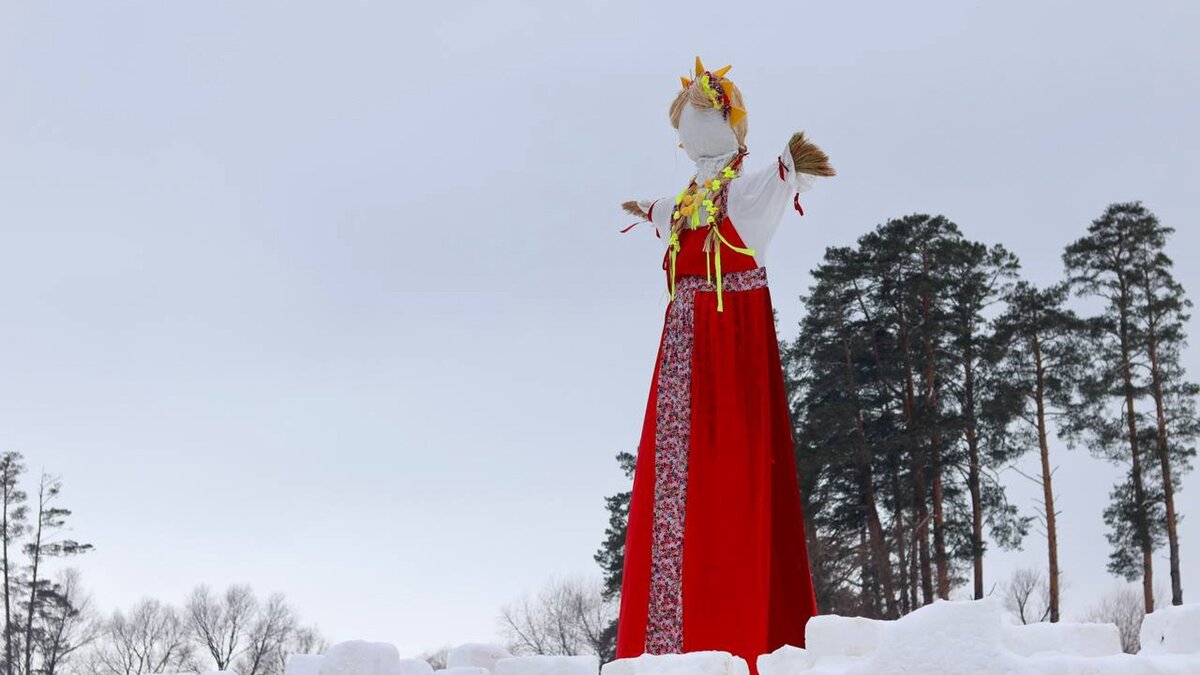     Масленица — один из самых ярких и веселых праздников русской культуры, каждый год привлекающий несчетное количество людей со всей страны. Он олицетворяет время прощания с зимой и встречу весны. В 2024 году Масленица выпадает практически на середину марта.