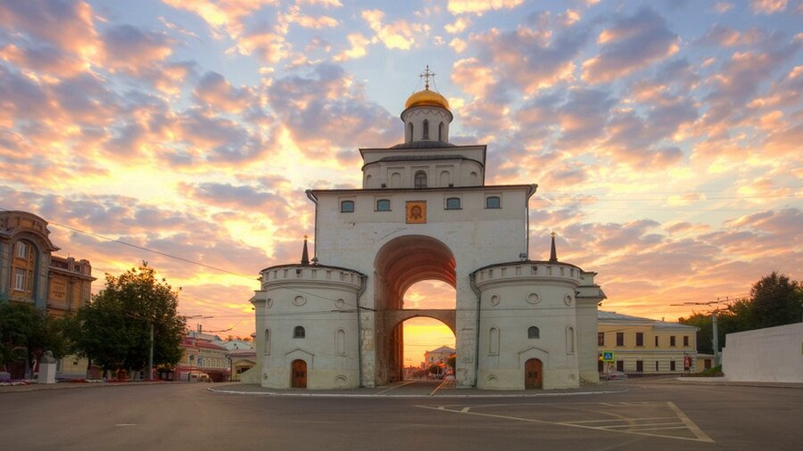 Золотые ворота во Владимире/ © advantour.com