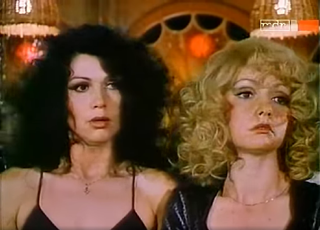 Кадр из фильма "Милые бестии" (1983)