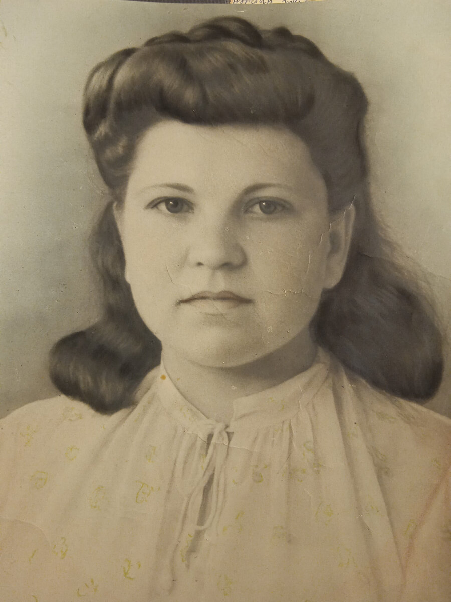 Елена Павловна Вьюхина, 16 лет