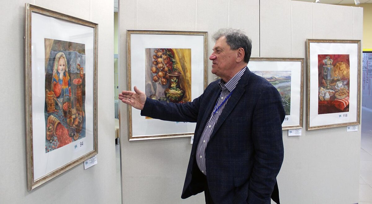 Председатель жюри Сергей Сиренко высоко оценил домашние работы конкурсантов.