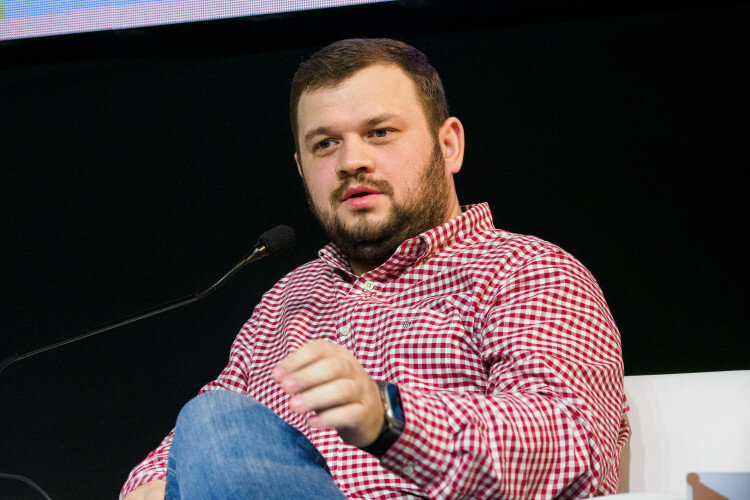    «Мы с Кевином Ханда и командой KazanExpress создали отлично работающий бизнес, но моя предпринимательская сущность ведет меня дальше», — обтекаемо объяснил Линар Хуснуллин причины своего ухода из «Магнита» Фото: «БИЗНЕС Online»