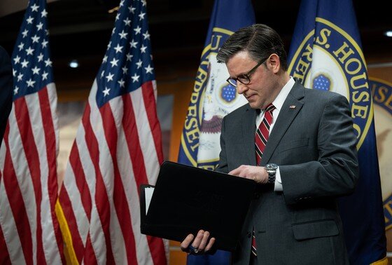    Майк Джонсон