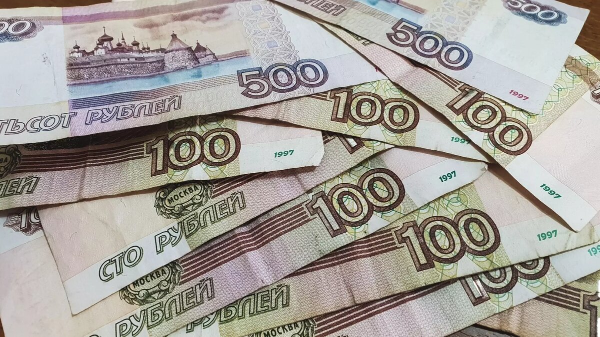     С января 2024 года в Удмуртии на 10% проиндексировали оклады педагогических работников образовательных учреждений и сотрудников, категории которых указаны в «майских» указах Президента России.