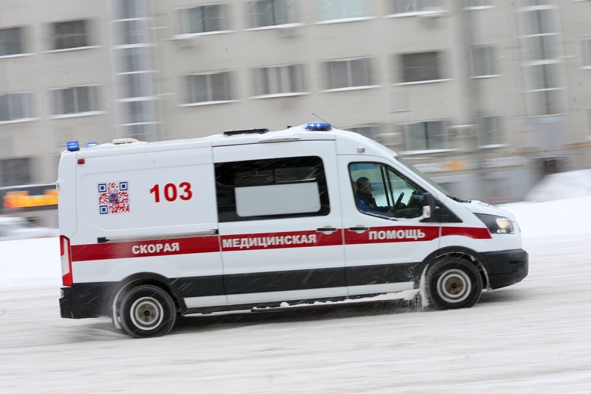    Оторвало обе ноги в ДТП.