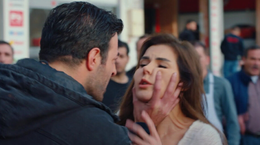 Кадр из турецкого сериала Доброта