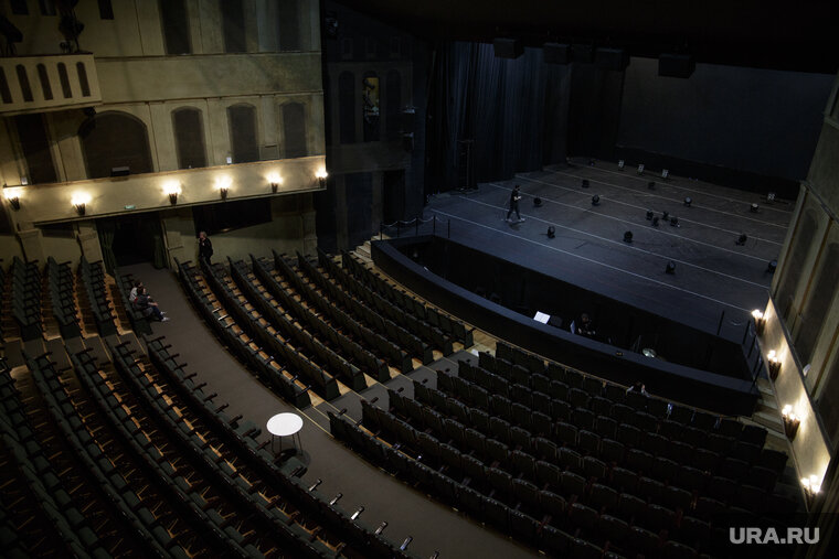    Сургутский драмтеатр отметит 25-летие на сцене дворца искусств «Нефтяник»