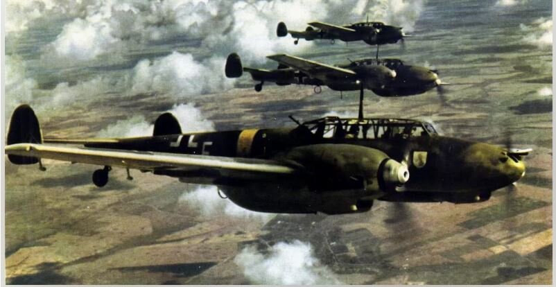 фотографии Bf.110 военных лет, раскрашено позднее.