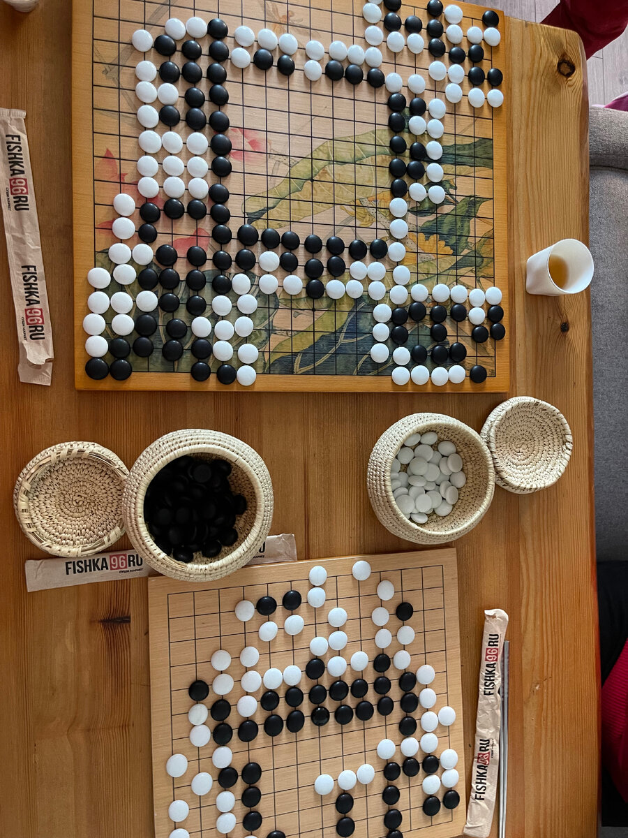 Две доски, две партии 