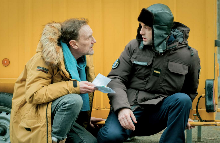 Подборка свежих интересных сериалов  в разных жанрах: триллеры, детективы, криминал, приключения - будет чем заняться в выходные и праздничные дни.-4-3