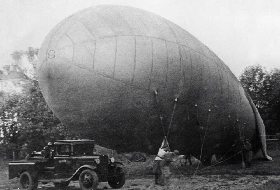 Аэростат и автомобильная лебетка на базе полуторки