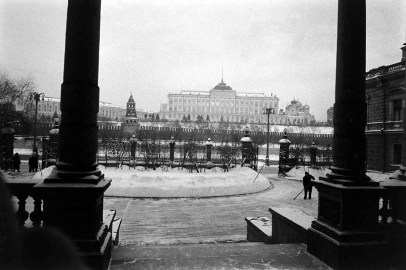 Вид на Кремль из посольства Великобритании.
1959г.