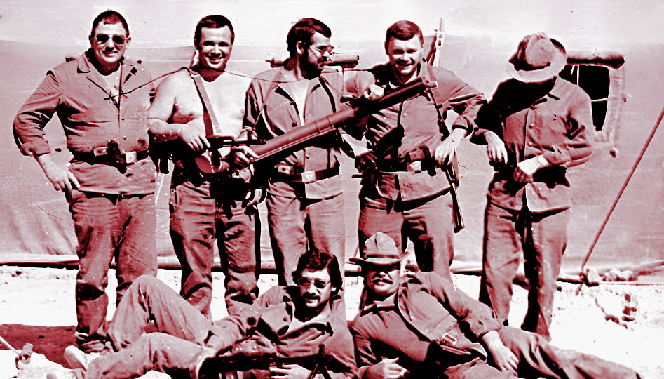 Группа спецподразделения "Кобальт" угодила в засаду душманов. Но один боец выжил и 13 часов бился с моджахедами в горах