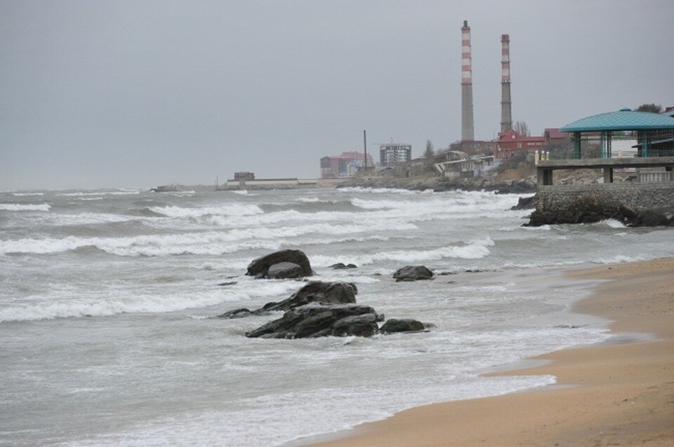    Камеры наблюдения зафиксировали, как девушка шла по берегу моря, и больше ее не видели. Анатолий ЖДАНОВ