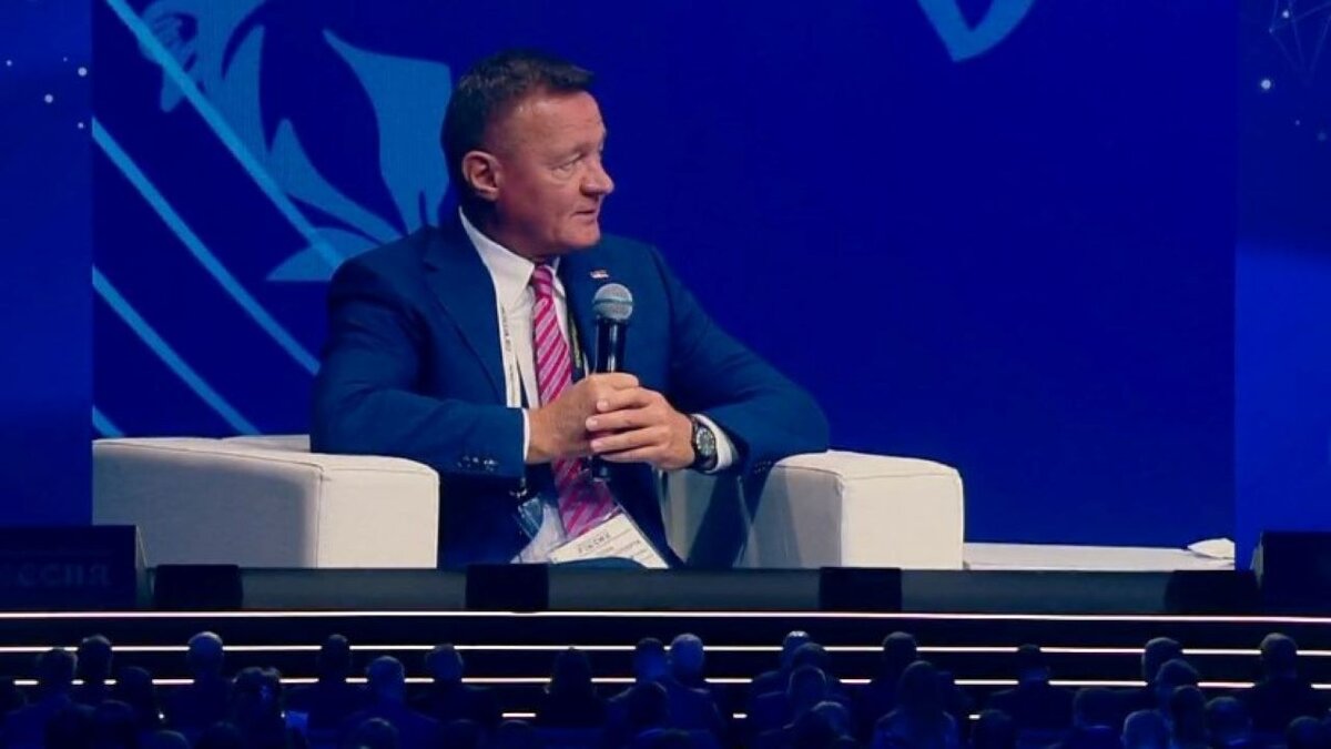 Международный форум юристов. Форум предпринимателей. Петербургский международный юридический форум. Зал пленарных заседаний сириус. Форум в петербурге.