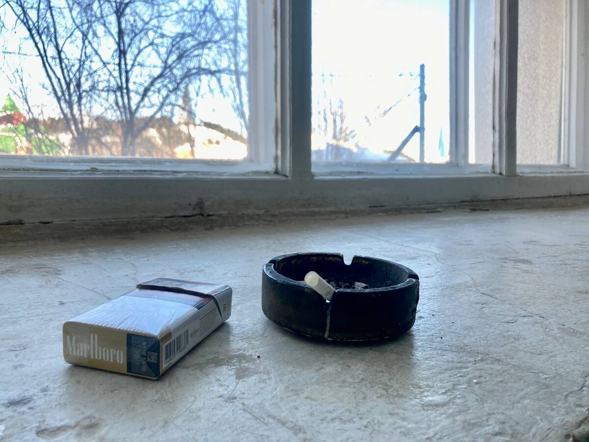    В Югре вводятся новые штрафы за курение в парках, скверах, возле подъездов жилых домов