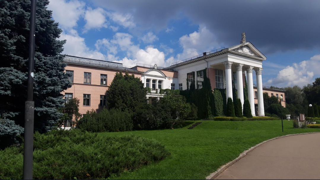 Здание администрации. Из личного архива