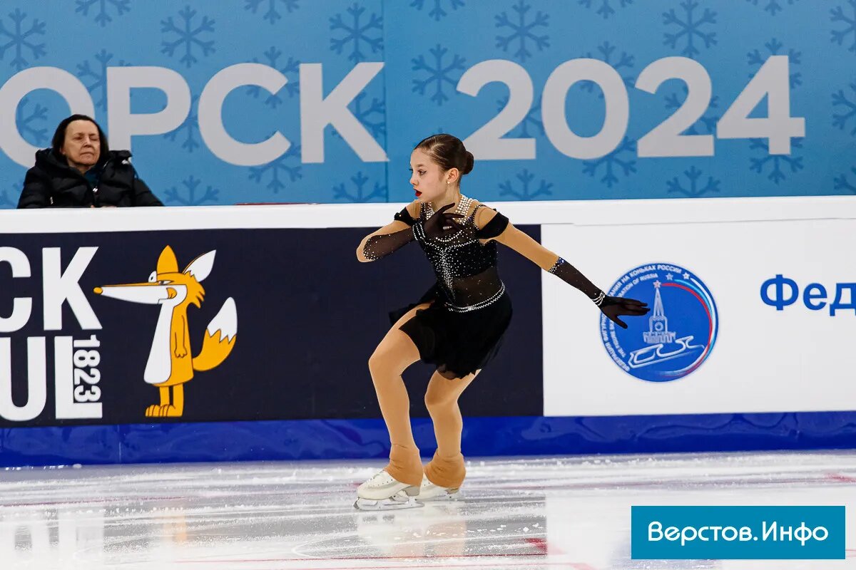 Аделя петросян фигуристка. Петросян катание. Петросян катание. Аделя петросян. Петросян катание.