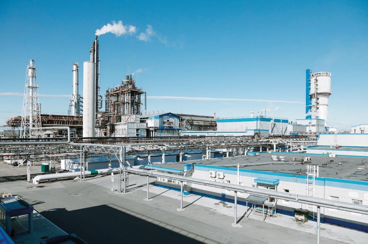 2023 год выпуска. почтовые марки. бюджет на 2023 год. 2023 надпись. прозрачная надпись 2023.